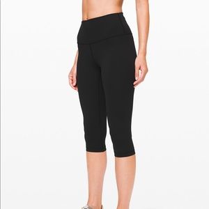 Lululemon Wunder Under HR 1/2 Tight 17”
